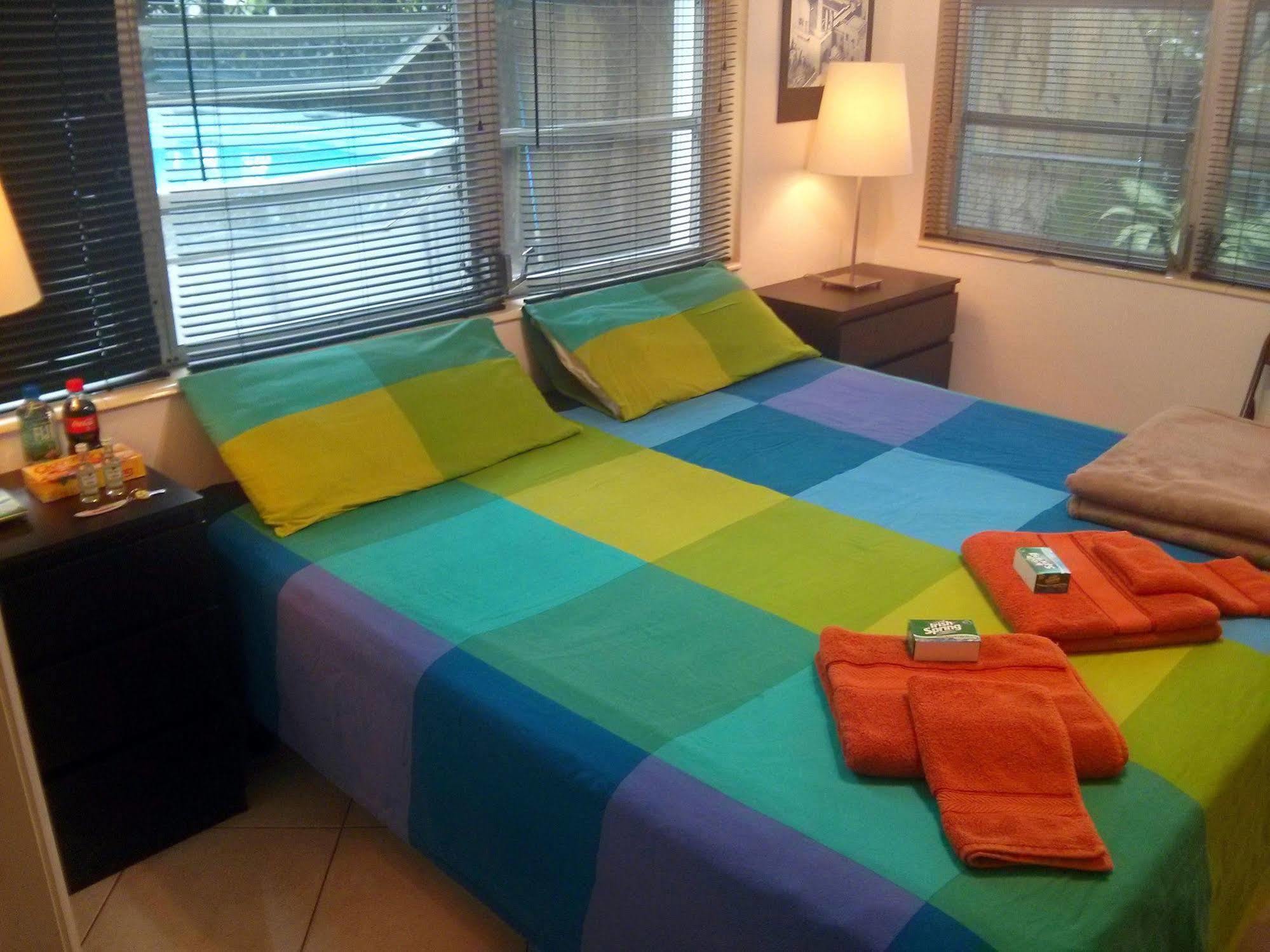Blue Ocean Guesthouse 오클랜드 파크 외부 사진